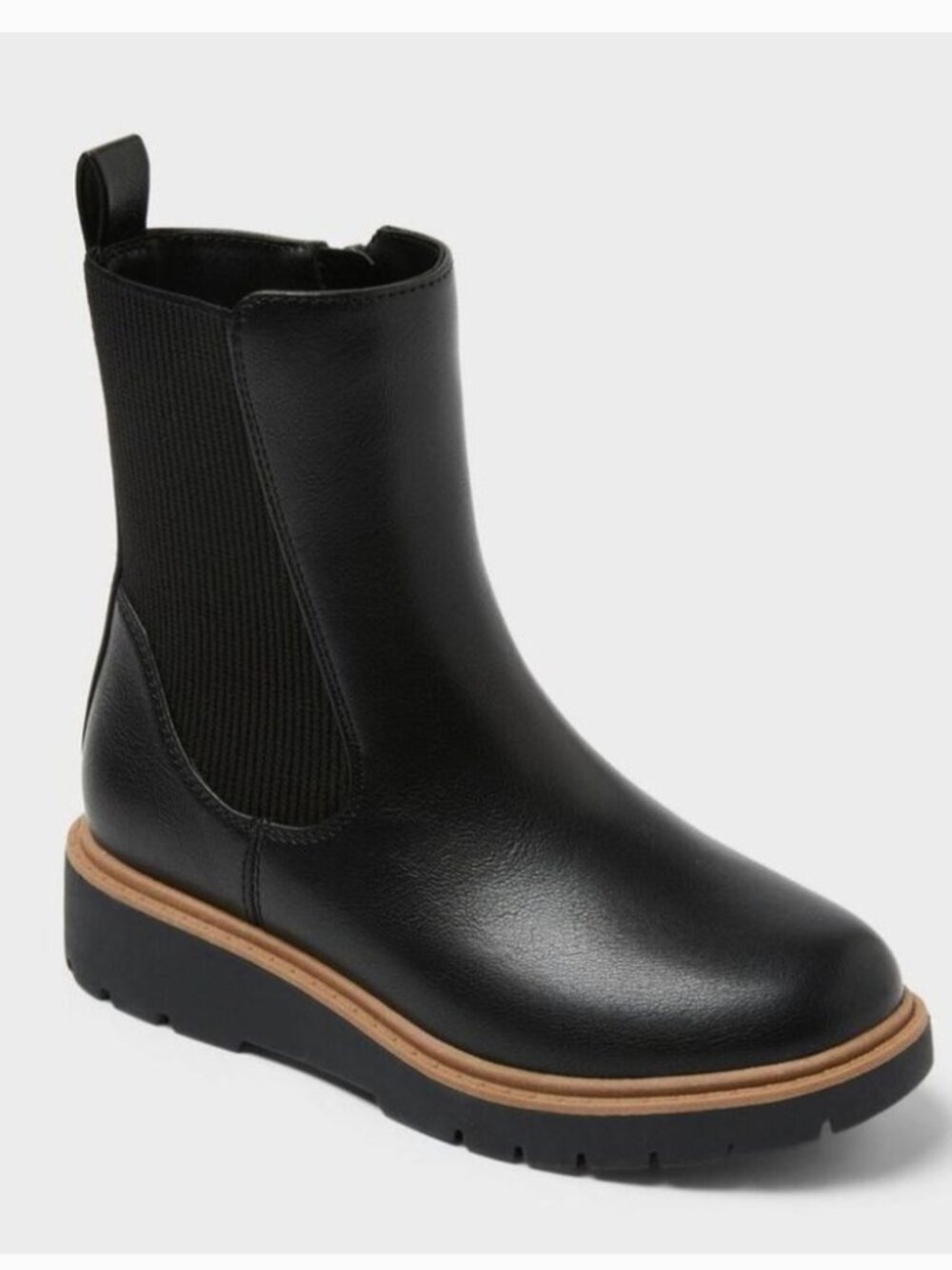 NWOT GIRLS SIZE 2 BLACK BOOTS!!!